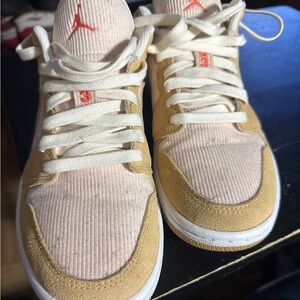Nike Air Jordan 1 Low SE Twine Orange Quartz Corduroy Women's Sz 8.5 DH7820-700